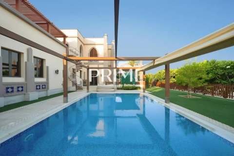 Villa en Palm Jumeirah, Dubai, 5 dormitorios, 1245 m², № 21714 - foto 4