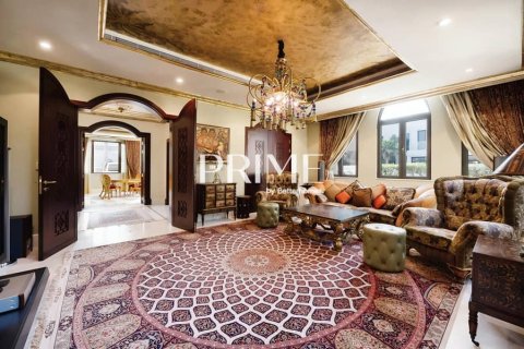 Villa en Palm Jumeirah, Dubai, 5 dormitorios, 1245 m², № 21714 - foto 2