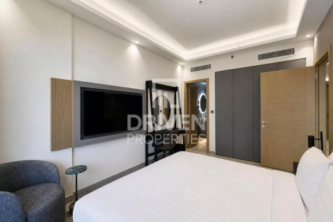 Apartment in Jumeirah Lake Towers, Dubai 1 bedroom, 80.73 sq.m. № 128606 - photo 8