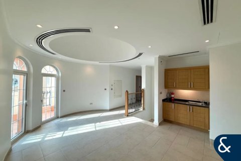 Villa en Jumeirah Park, Dubai, 5 dormitorios, 750 m², № 91474 - foto 13