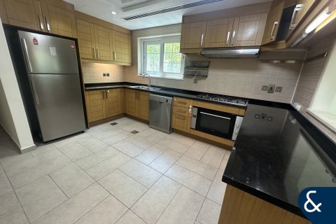 Villa en Jumeirah Park, Dubai, 5 dormitorios, 750 m², № 91474 - foto 4