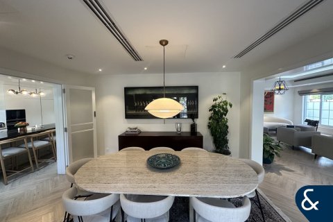 Villa en Arabian Ranches, Dubai, 5 dormitorios, 409 m², № 91476 - foto 7