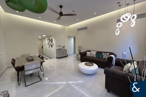 Снять в аренду квартиру в Motor City, Дубай: 3 спальни, 198м², № 91478 - фото 3