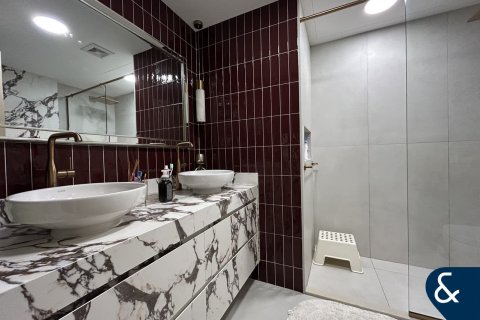 Снять в аренду квартиру в Motor City, Дубай: 3 спальни, 198м², № 91478 - фото 17