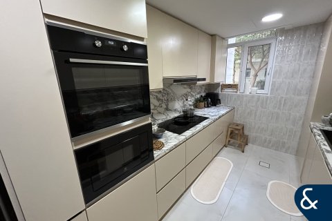 Снять в аренду квартиру в Motor City, Дубай: 3 спальни, 198м², № 91478 - фото 6