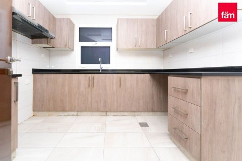 Apartment in Al Satwa, Dubai 2 bedrooms, 119.9 sq.m. № 134893 - photo 11