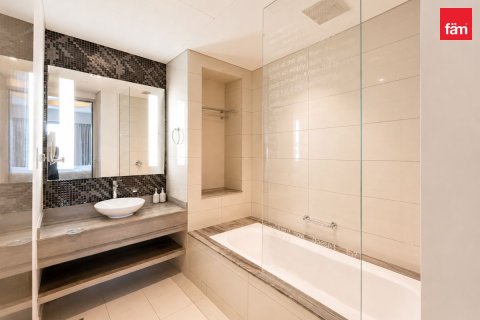 Hotel Apartment in Business Bay, Dubai 2 bedrooms, 140.9 sq.m. № 134889 - photo 2