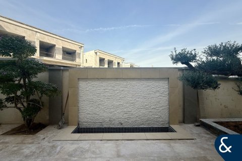 Villa in Al Furjan, Dubai 5 bedrooms, 600 sq.m. № 88515 - photo 10