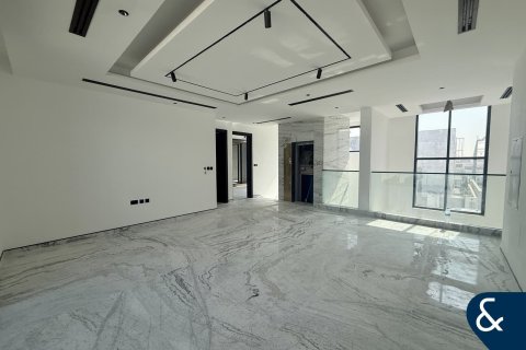 Villa in Al Furjan, Dubai 5 bedrooms, 600 sq.m. № 88515 - photo 24