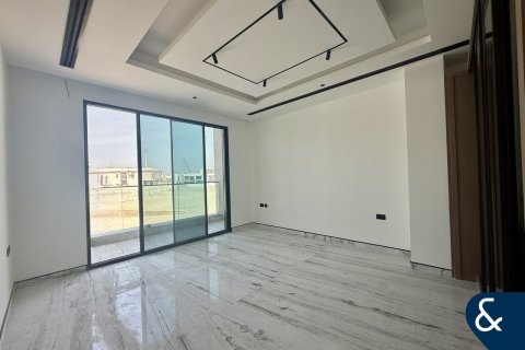 Villa in Al Furjan, Dubai 5 bedrooms, 600 sq.m. № 88515 - photo 16