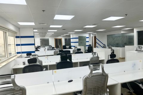 Bureau à Sheikh Zayed Road, Dubai, 277 m², № 16192 - photo 3