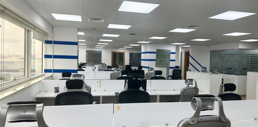 Bureau à Sheikh Zayed Road, Dubai, 277 m², № 16192