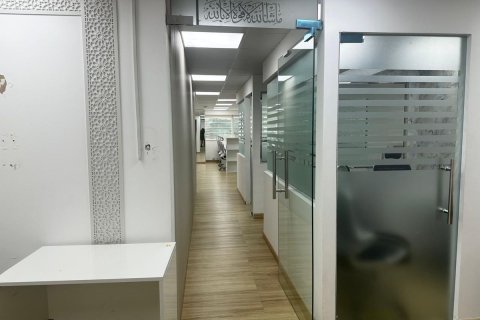 Bureau à Sheikh Zayed Road, Dubai, 277 m², № 16192 - photo 12