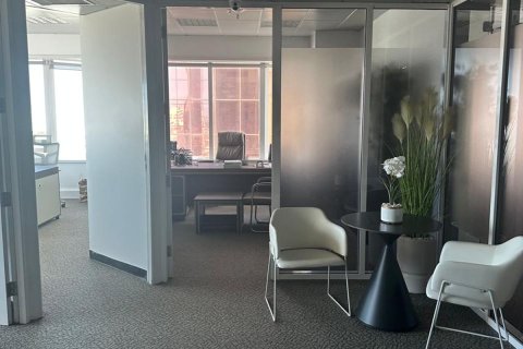 Bureau à Sheikh Zayed Road, Dubai, 186 m², № 16188 - photo 2