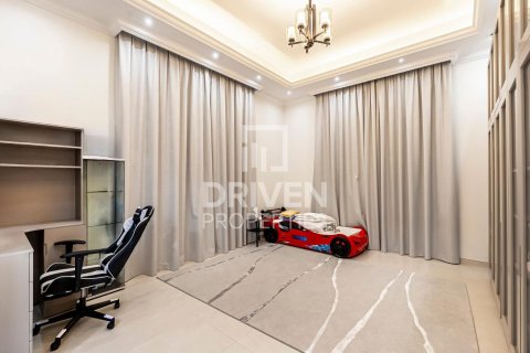 Villa in Nadd Al Sheba, Dubai 5 bedrooms, 3399.97 sq.m. № 136648 - photo 16