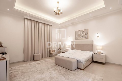 Villa in Nadd Al Sheba, Dubai 5 bedrooms, 3399.97 sq.m. № 136648 - photo 17