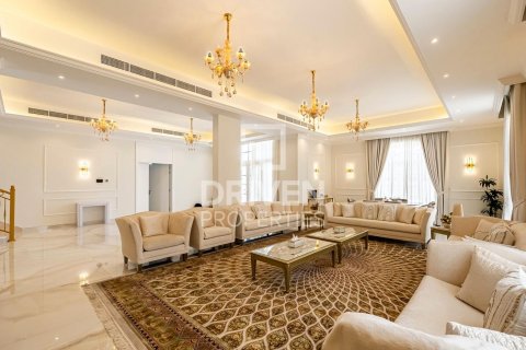 Villa in Nadd Al Sheba, Dubai 5 bedrooms, 3399.97 sq.m. № 136648 - photo 3