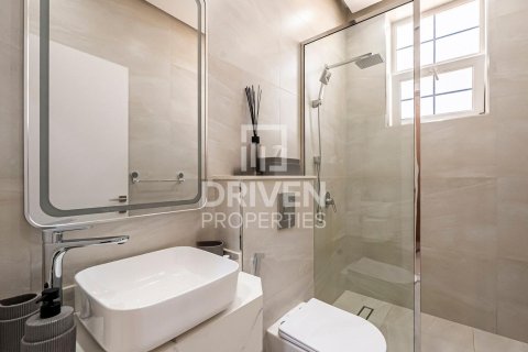 Villa in Nadd Al Sheba, Dubai 5 bedrooms, 3399.97 sq.m. № 136648 - photo 9