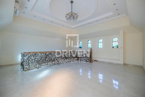 Villa in Al Quoz, Dubai 7 bedrooms, 1114.84 sq.m. № 136647 - photo 23