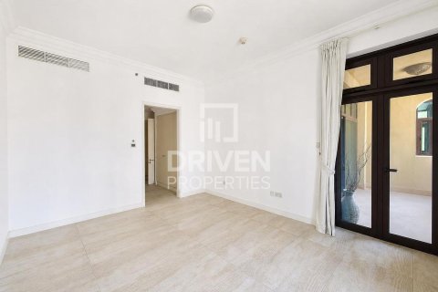 Appartement à Downtown Dubai (Downtown Burj Dubai), Dubai, 2 chambres, 158.31 m², № 136644 - photo 8