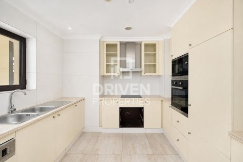 Appartement à Downtown Dubai (Downtown Burj Dubai), Dubai, 2 chambres, 158.31 m², № 136644 - photo 16
