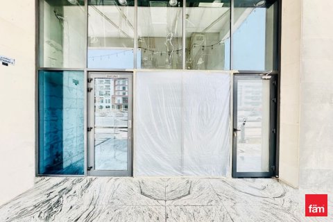 Shop in Dubai 61 sq.m. № 53083 - photo 1
