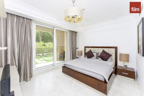 Apartamento en Palm Jumeirah, Dubai, 2 dormitorios, 204.8 m², № 53075 - foto 2