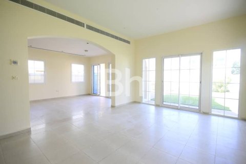 Villa à Jumeirah Village Triangle, Dubai, 2 chambres, 276 m², № 22063 - photo 6