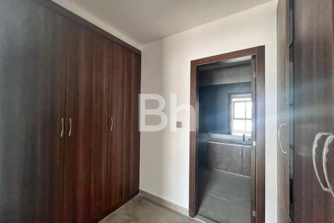 Снять в аренду таунхаус в Al Furjan, Дубай: 3 спальни, 308м², № 22061 - фото 14
