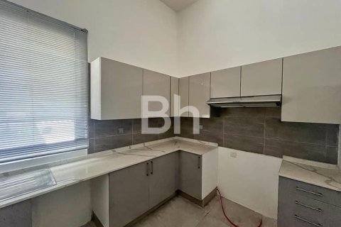 Снять в аренду таунхаус в Al Furjan, Дубай: 3 спальни, 308м², № 22061 - фото 6