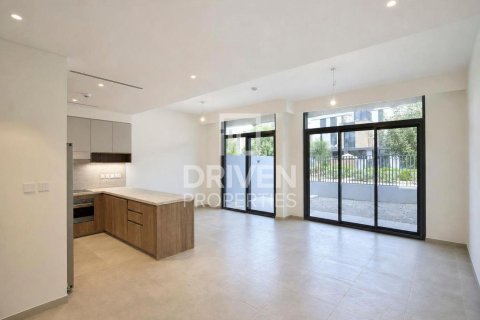 Adosado en Mudon, Dubai, 3 dormitorios, 167.97 m², № 129788