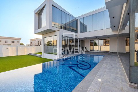 Villa à Nadd Al Sheba, Dubai, 7 chambres, 1475.95 m², № 129797