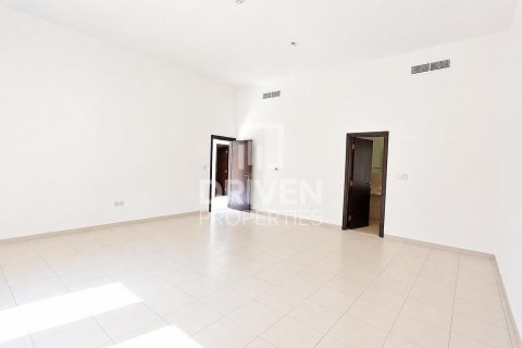 Villa in The Villa, Dubai 5 bedrooms, 934.6 sq.m. № 125152 - photo 9