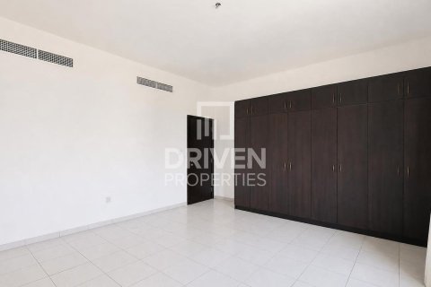 Villa in The Villa, Dubai 5 bedrooms, 934.6 sq.m. № 125152 - photo 15