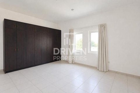 Villa in The Villa, Dubai 5 bedrooms, 934.6 sq.m. № 125152 - photo 17