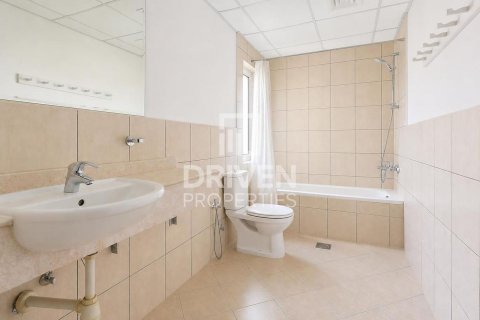 Villa in The Villa, Dubai 5 bedrooms, 934.6 sq.m. № 125152 - photo 24