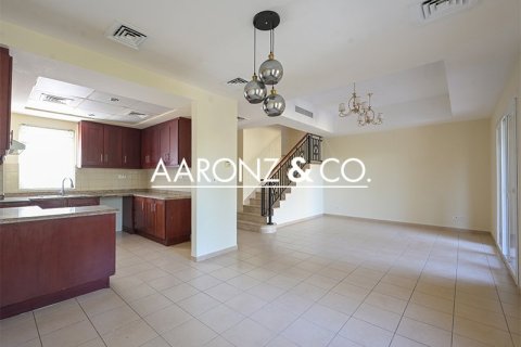 Villa en Arabian Ranches, Dubai, 2 dormitorios, 208 m², № 94329 - foto 3