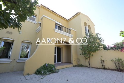 Villa en Arabian Ranches, Dubai, 2 dormitorios, 208 m², № 94329 - foto 2