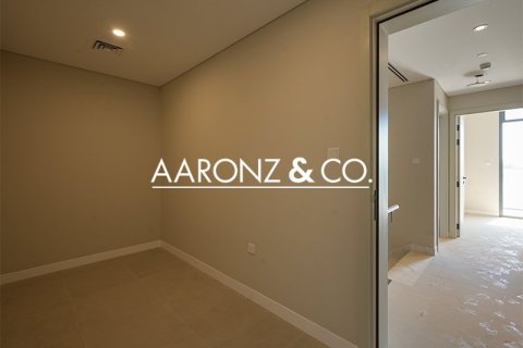 Apartment in Rukan, Dubai 3 bedrooms, 131 sq.m. № 94330 - photo 10