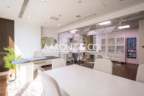 Office in Bayswater, Business Bay, Dubai 74 sq.m. № 94326 - photo 3