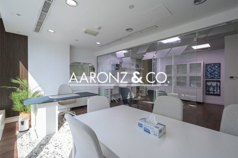 Снять в аренду офис в Bayswater, Бизнес-Бэй, Дубай: 74м², № 94326 - фото 9