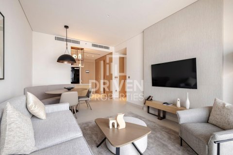 Apartment in Vida Residences Dubai Mall, Downtown Dubai (Downtown Burj Dubai), Dubai 2 bedrooms, 112.78 sq.m. № 136954 - photo 2