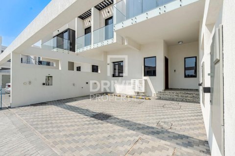 Townhouse in Murooj Al Furjan, Al Furjan, Dubai 4 bedrooms, 225.75 sq.m. № 136951