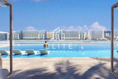 Apartment in EMAAR Beachfront, Dubai Harbour, Dubai 2 bedrooms, 115 sq.m. № 121244 - photo 4