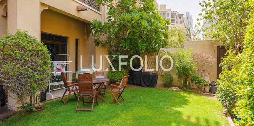 Appartement à Old Town, Dubai, 2 chambres, 120 m², № 45600