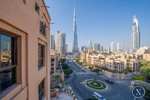 Appartement à Old Town, Dubai, 2 chambres, 130 m², № 45601 - photo 1