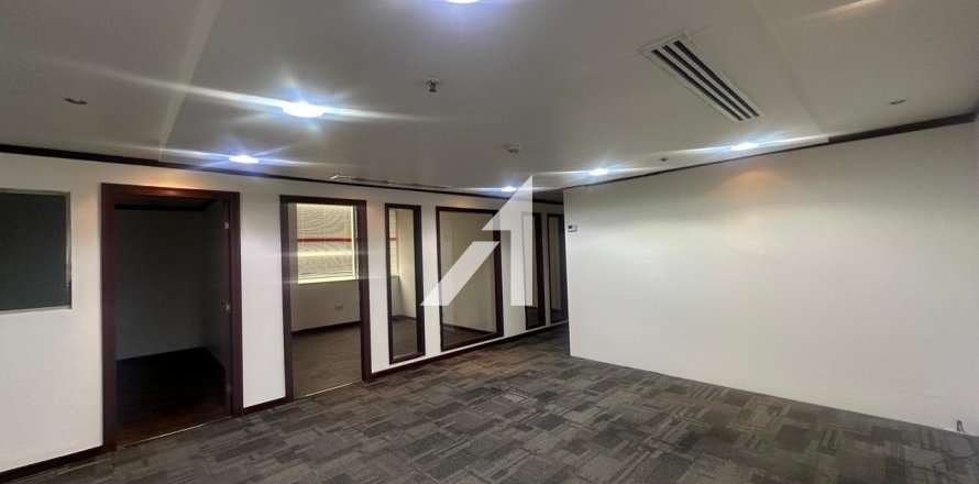 Bureau à Sheikh Zayed Road, Dubai, 97 m², № 102205