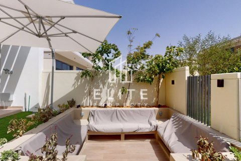 Villa en Harmony, Tilal Al Ghaf, Dubai, 4 dormitorios, 376 m², № 121584 - foto 2