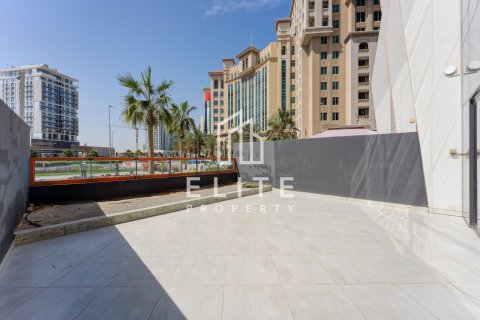 Apartment in Al Jaddaf, Dubai 3 bedrooms, 192 sq.m. № 121587 - photo 17