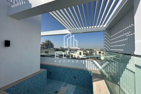 Villa in Al Barari, Dubai 4 bedrooms, 220 sq.m. № 121582 - photo 7